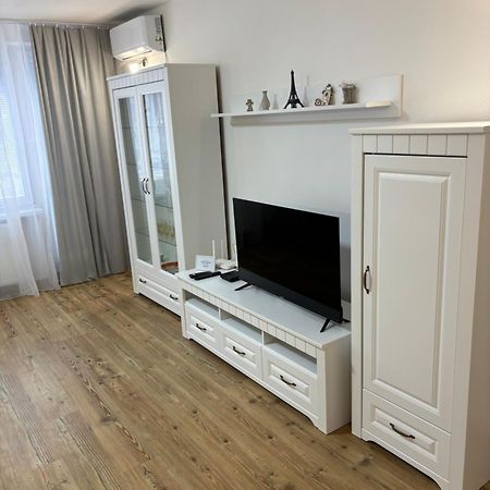 City Heart Luxury Apartment Nové Zámky Eksteriør bilde