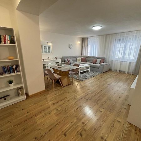 City Heart Luxury Apartment Nové Zámky Eksteriør bilde
