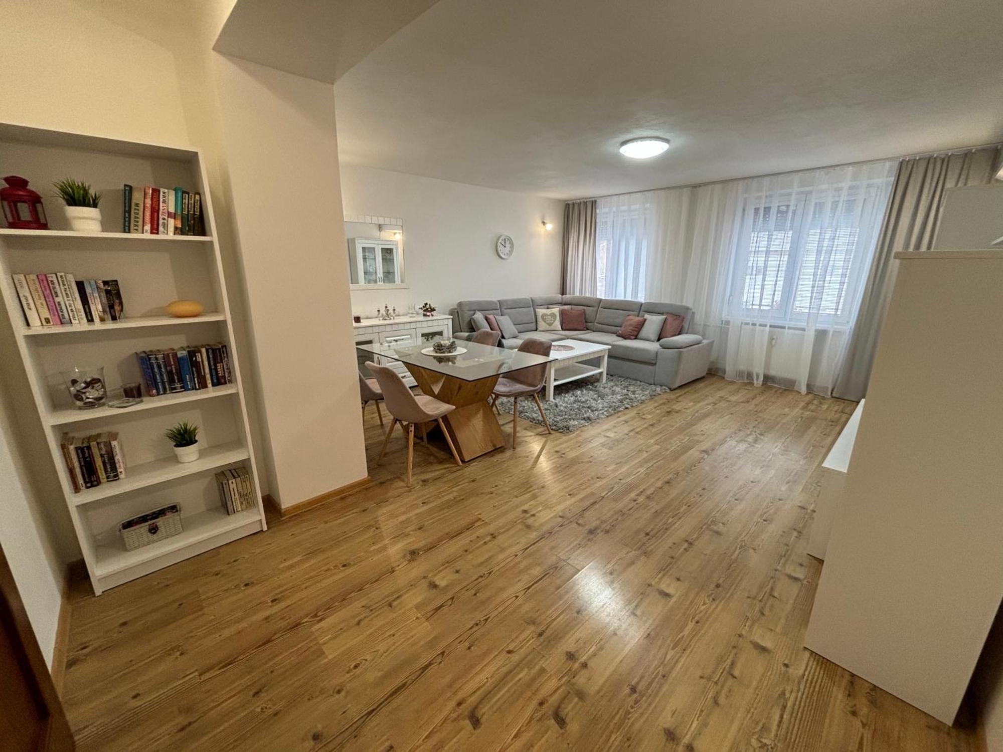 City Heart Luxury Apartment Nové Zámky Eksteriør bilde