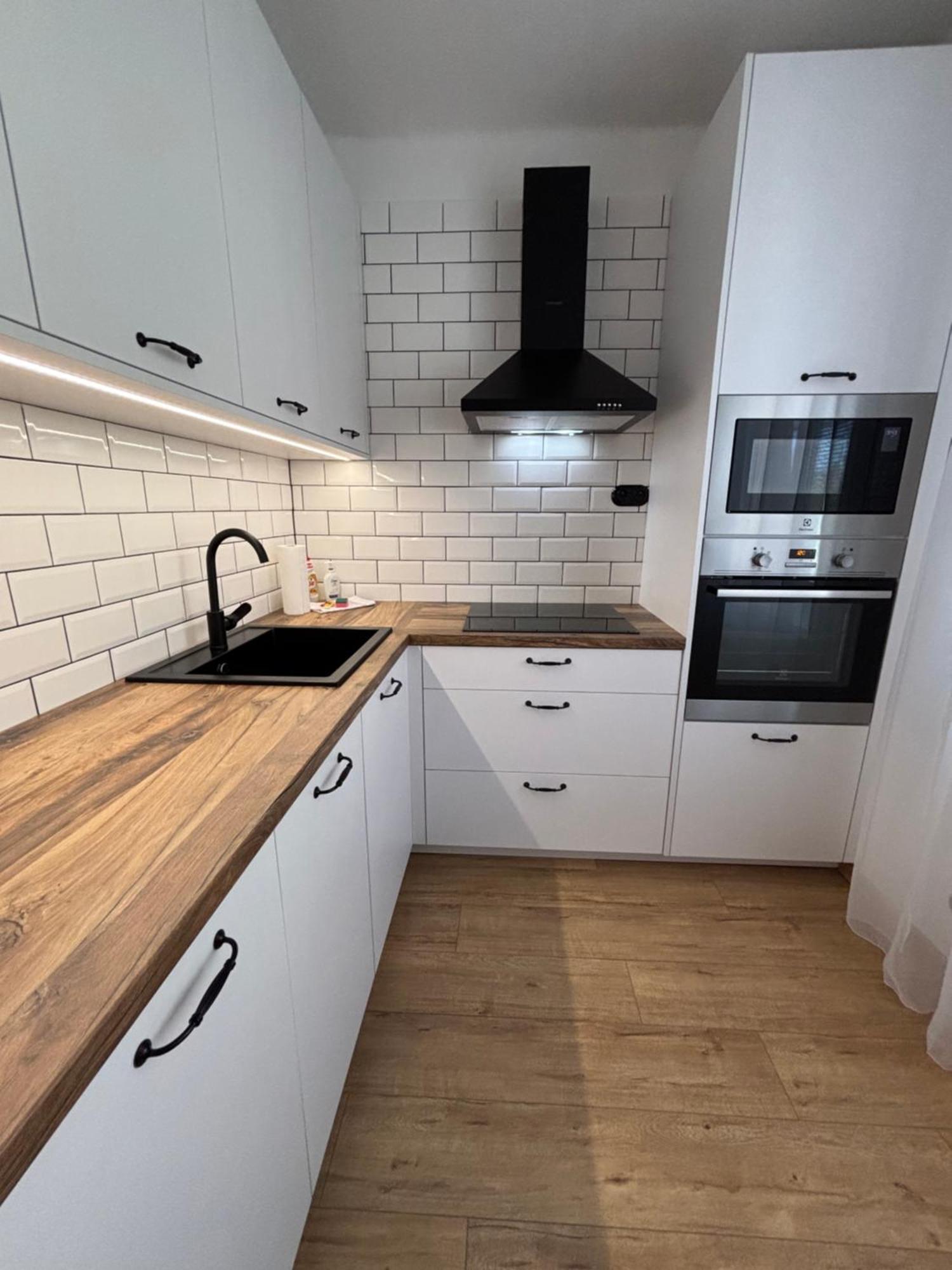 City Heart Luxury Apartment Nové Zámky Eksteriør bilde